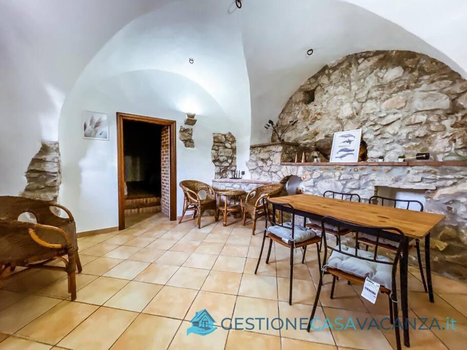 Casa Con Ampio Giardino In Centro La Taverna Villa Itri Ngoại thất bức ảnh