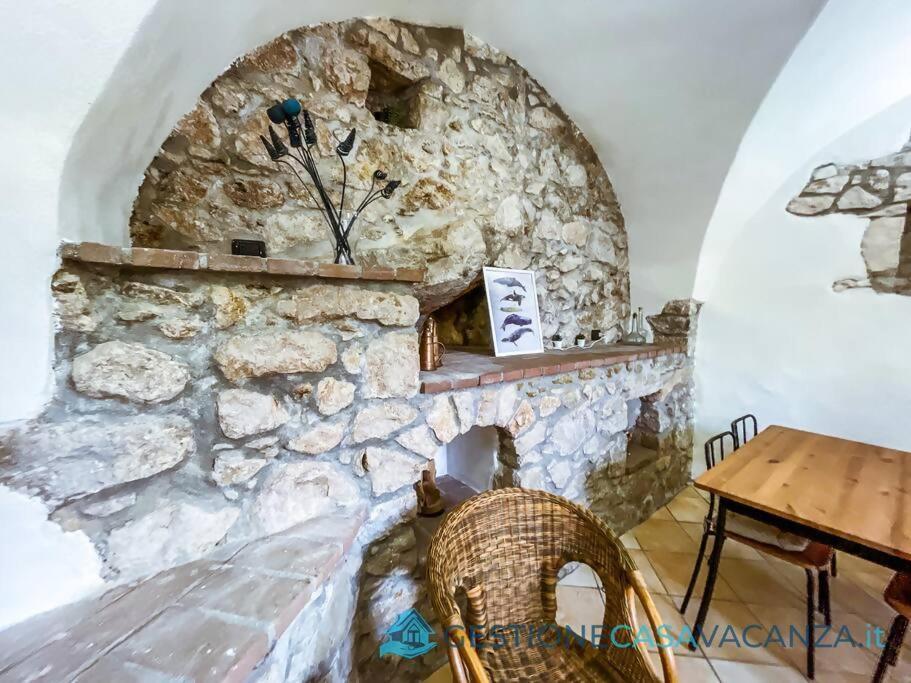 Casa Con Ampio Giardino In Centro La Taverna Villa Itri Ngoại thất bức ảnh